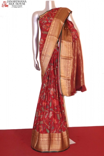 Exquisite Printed Crepe Silk Saree